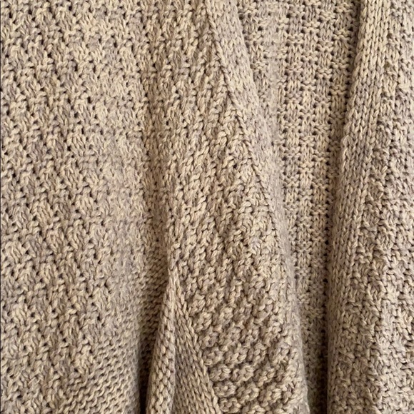 Boho Poncho - Picture 4 of 4